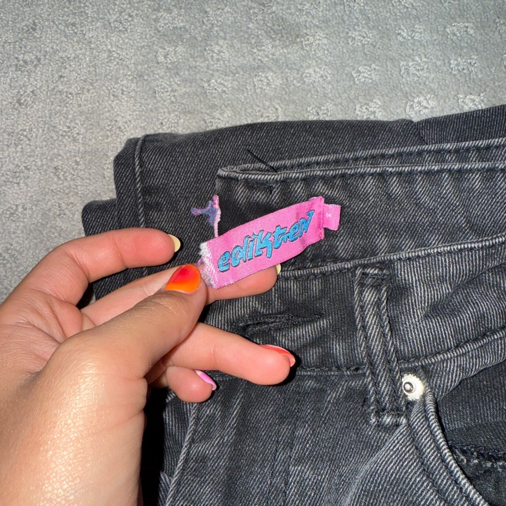 Classic Black Women's Jeans - Picture 3 of 3